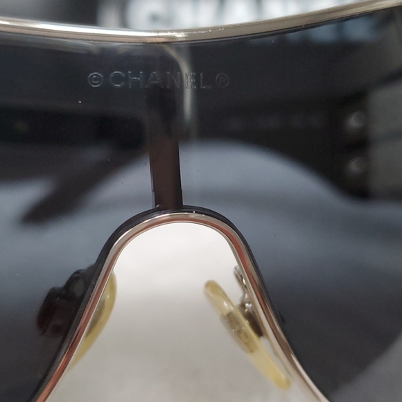Vintage Chanel Aviator Sunglasses - Picture 8 of 8